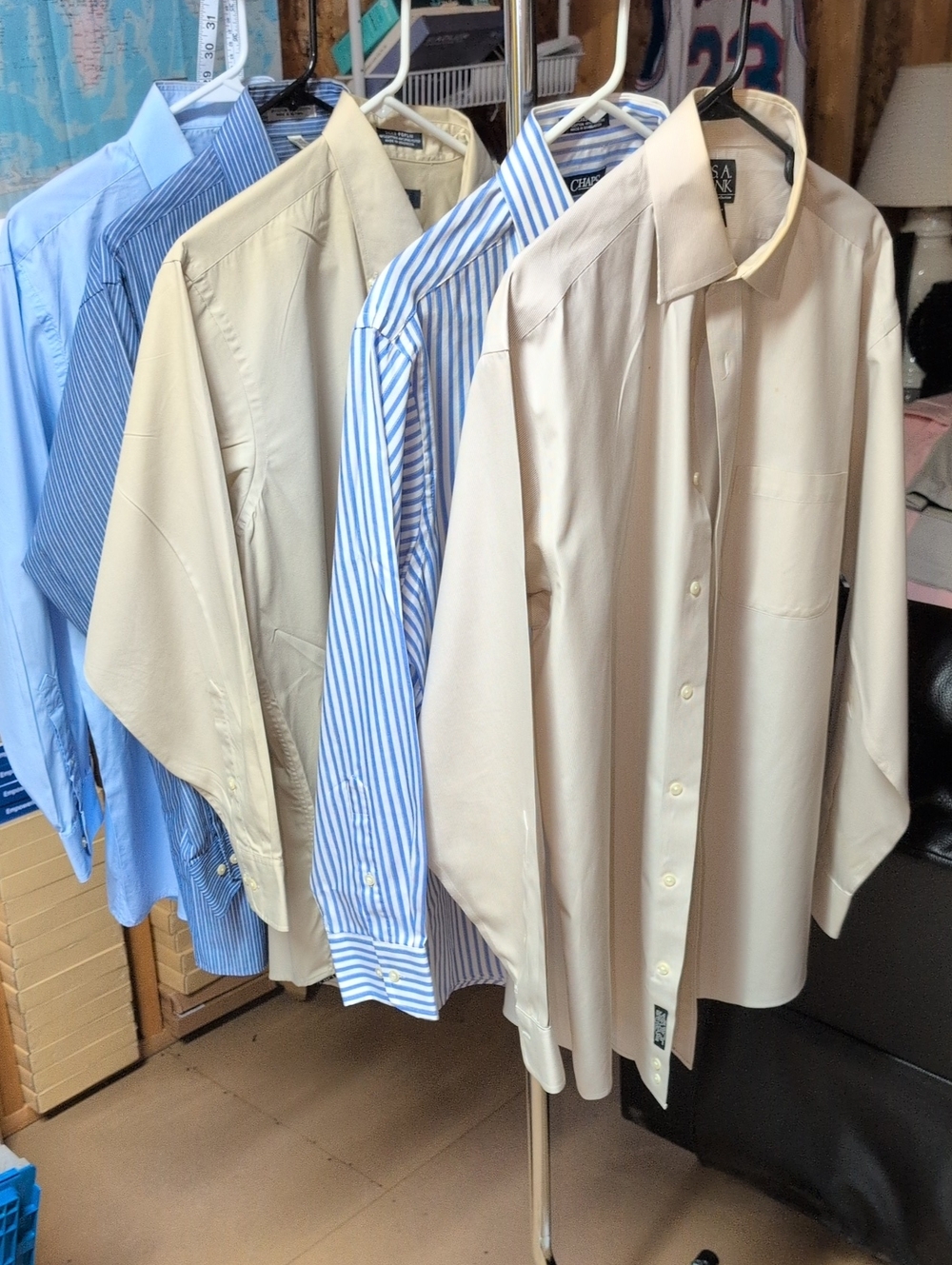 Lot Of 5 Men's (16) Dress Shirt Bundle.   (090)